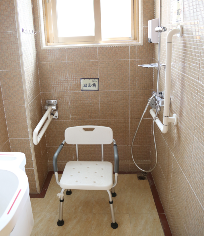 卫生间洗浴区的适老化改造方案