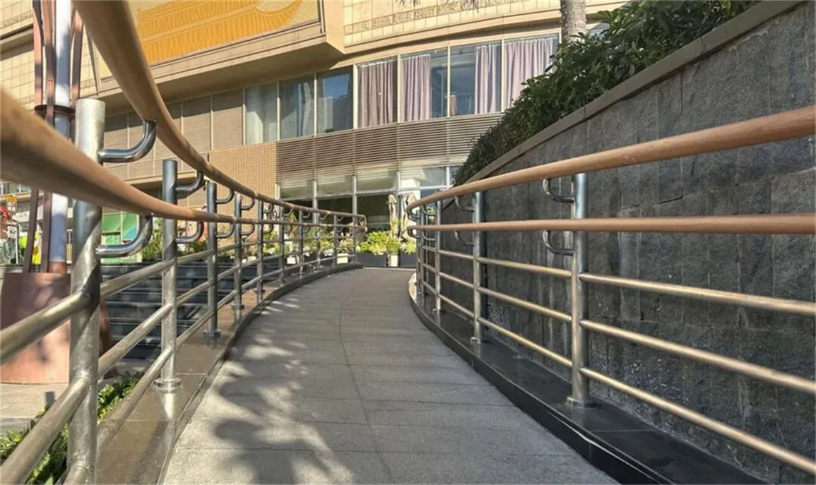 全龄友好改造｜从保利广场到万家灯火